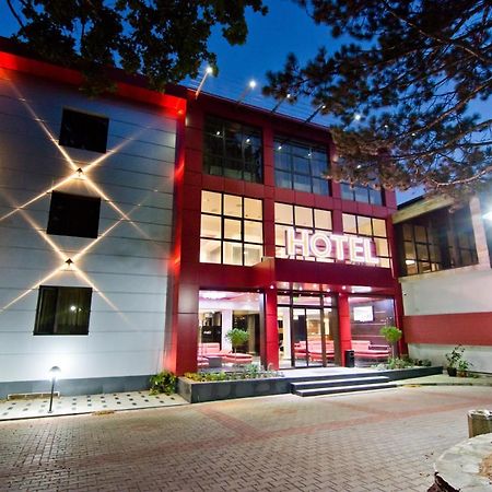 Семеен Хотел Романтика Haskovo Ngoại thất bức ảnh